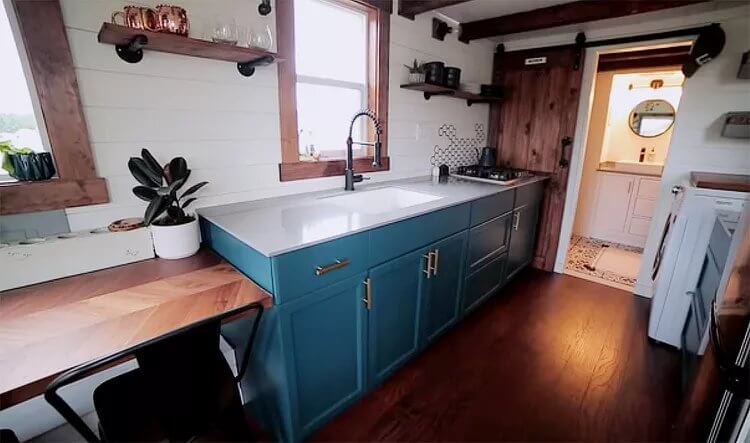 Young Biologist Builds Her Own Tiny Home for $30,000